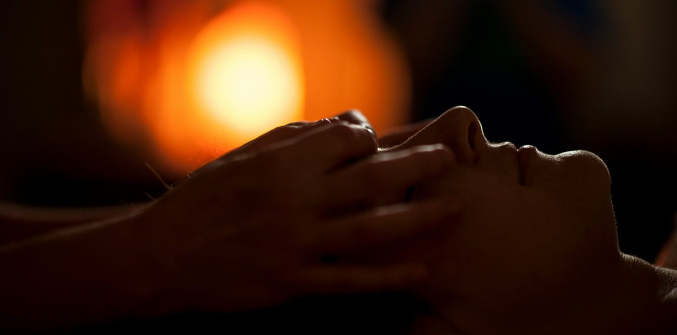 Entspannende Gesichts- und Kopfmassage bei Relax & More in Unterhaching